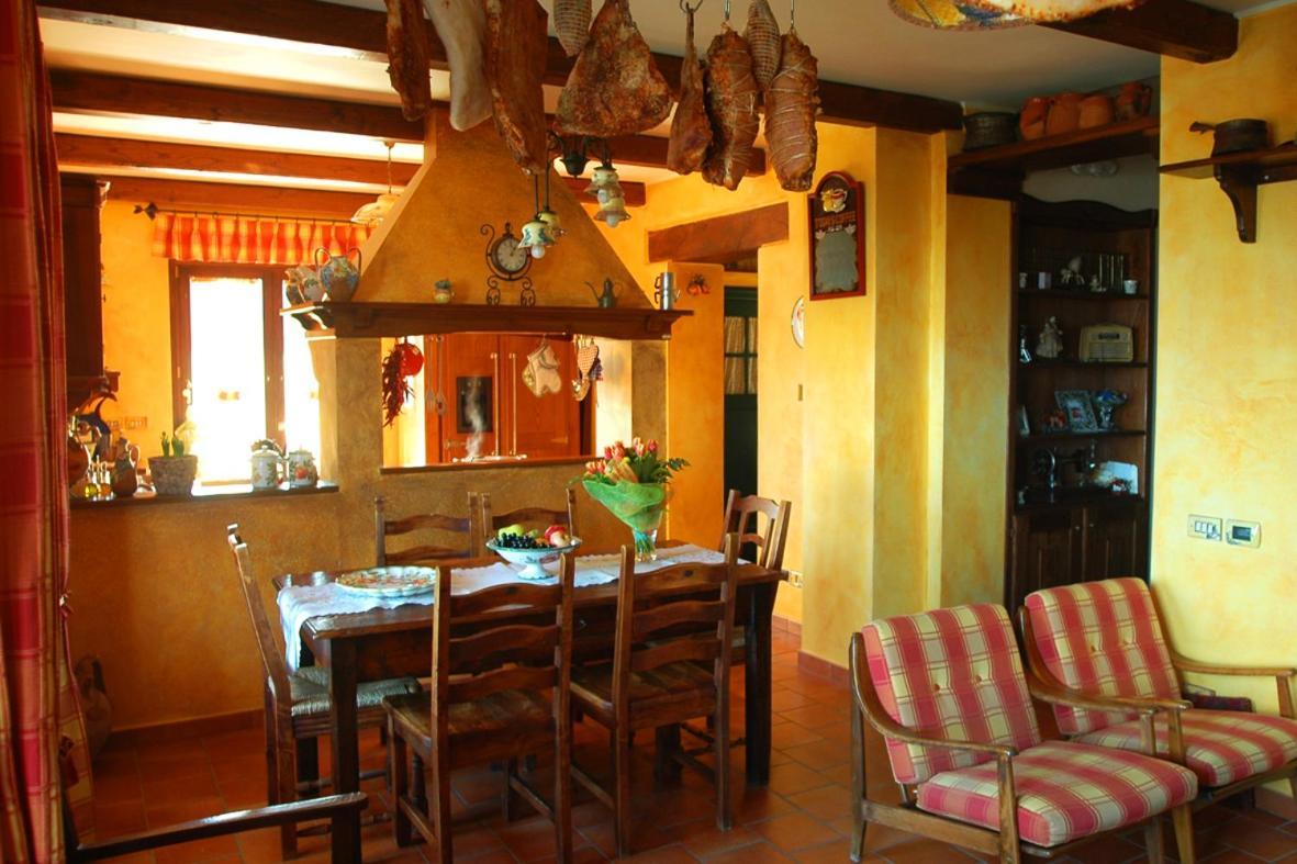 Bosco D'Olmi Country House Sant'Andrea del Garigliano Екстер'єр фото