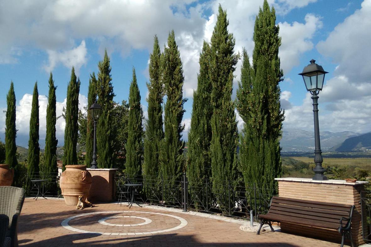 Bosco D'Olmi Country House Sant'Andrea del Garigliano Екстер'єр фото