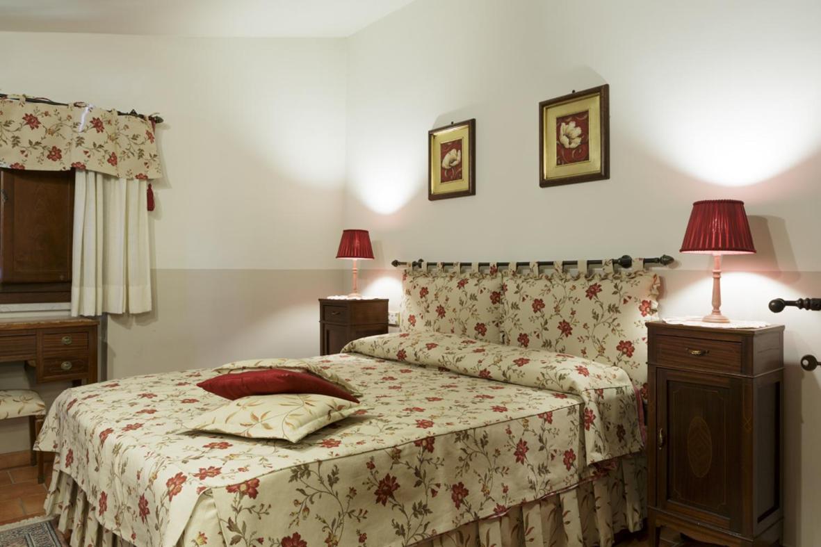 Bed and Breakfast Bosco D'Olmi Country House Sant'Andrea del Garigliano Екстер'єр фото